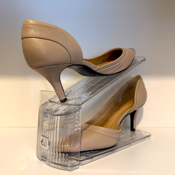 Kelly & Katie Shenna Pump. Color: Taupe/Stone. - Picture 2 of 3